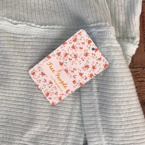 New Free People Asymetrical Seafoam Top - Picture 5 of 6